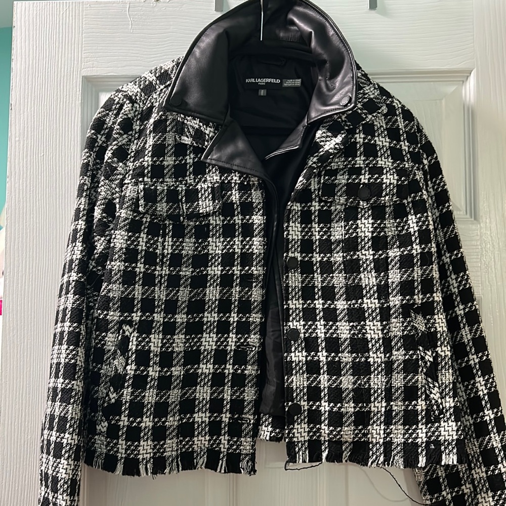 Karl Lagerfeld black and white crop jacket with faux leather attached collar.